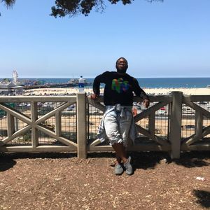 Meet your Posher, Tomil